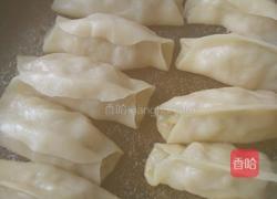 锅贴饺的做法图解14