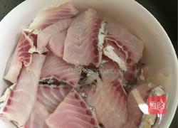 酸菜鱼的做法图解1