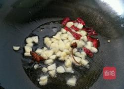 素炒洋白菜的做法图解2