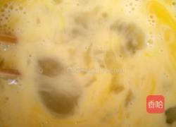 洋葱炒鸡蛋的做法图解3