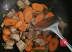 胡萝卜回锅肉的做法图解4