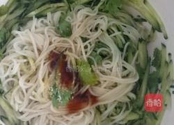 凉拌冷面的做法图解2