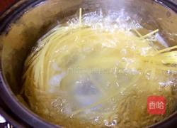 番茄肉末意大利面的做法图解2