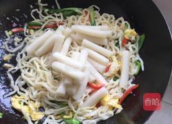 拉面炒年糕的做法图解8