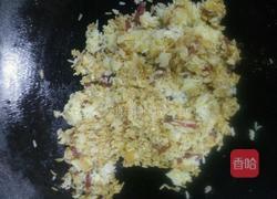 腊肠鸡蛋炒饭的做法图解5