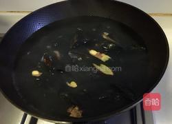 韭菜炒淡菜的做法图解2