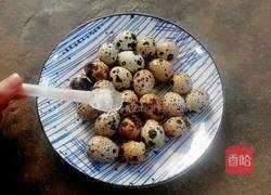 煮鹌鹑蛋的做法图解1