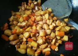 土豆鸡肉焖饭的做法图解7