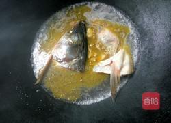 鲢鱼头豆腐汤的做法图解4