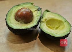 青瓜牛油果卷的做法图解1