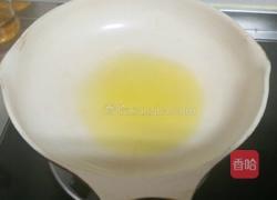 香菜炒鸡蛋的做法图解2