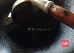 黄瓜炒肉的做法图解1