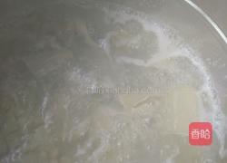 酱肉皮炒黄豆的做法图解1