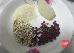 山药豆薏米红豆粥的做法图解3