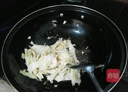 尖椒炒腐竹的做法图解9