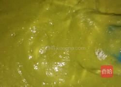 菜汁蛋糕的做法图解4