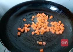 胡萝卜玉米瘦肉汤的做法图解5