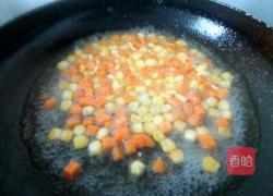 胡萝卜玉米瘦肉汤的做法图解7