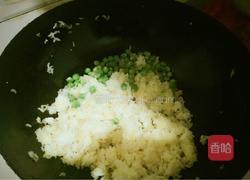 火龙果炒饭的做法图解6