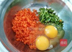 胡萝卜鸡蛋卷饼的做法图解2