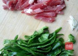 辣椒肉丝炒面的做法图解2