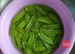 素炒荷兰豆的做法图解2