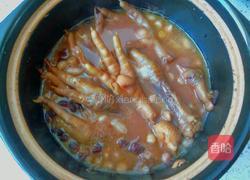 花生炖鸡爪的做法图解11