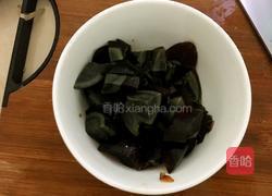 皮蛋凉拌豆腐的做法图解6