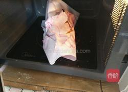 微波烤红薯的做法图解2
