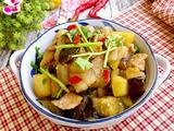 五花肉炖茄子土豆