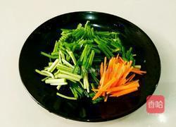 韭菜炒粉条的做法图解1