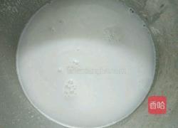 鲜榨椰子汁的做法图解7