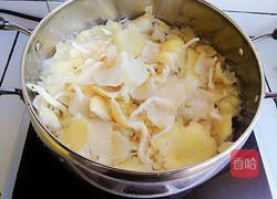 鸡蛋炒黄蘑的做法图解4