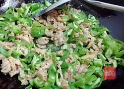 青椒炒肉的做法图解4
