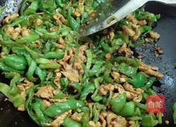 青椒炒肉的做法图解5