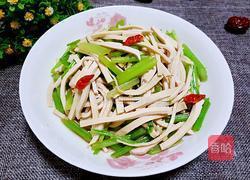 西芹炒豆腐皮的做法图解9