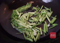 西芹炒豆腐皮的做法图解7