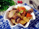 土豆蘑菇炖鸡块