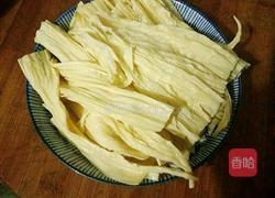 尖椒炒腐竹的做法图解1