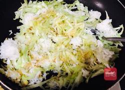 卷心菜炒饭的做法图解7
