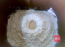 奶香土司的做法图解2