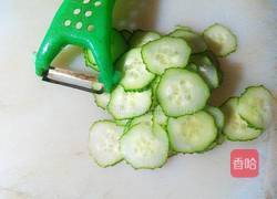凉拌黄瓜片的做法图解2
