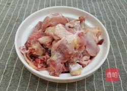 苹果花生芡实鸡汤的做法图解2