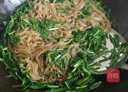 韭菜炒粉条的做法图解3