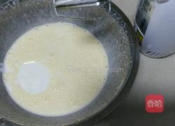 酸奶葡萄干小蛋糕（电饼铛版）的做法图解3