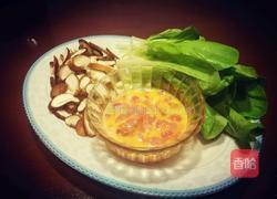 香菇白菜肉汤的做法图解2