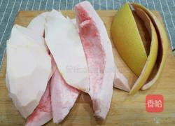 清炒红心柚子皮的做法图解2