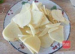 青椒土豆片的做法图解1