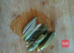酸黄瓜肉卷的做法图解3