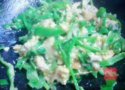 青椒炒鸡蛋的做法图解9